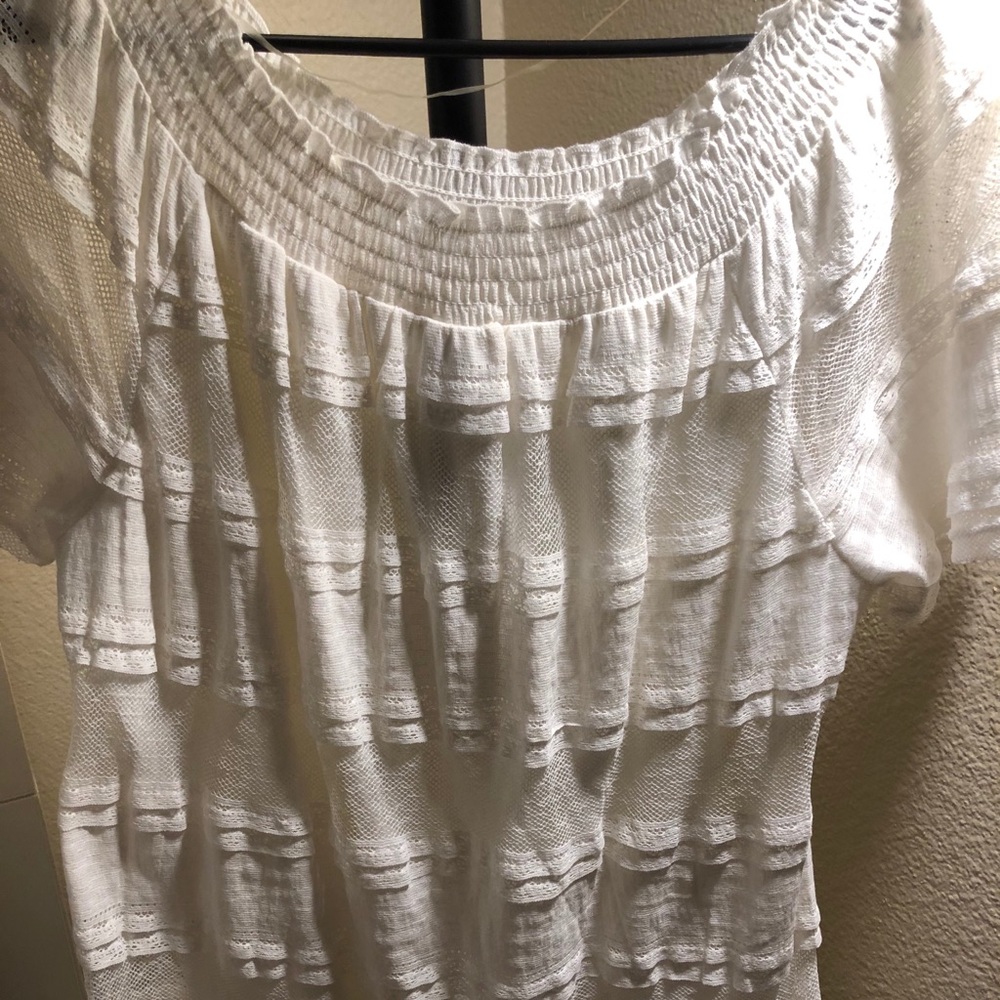 Time & Tru Women's Off Shoulder Bell Sleeve